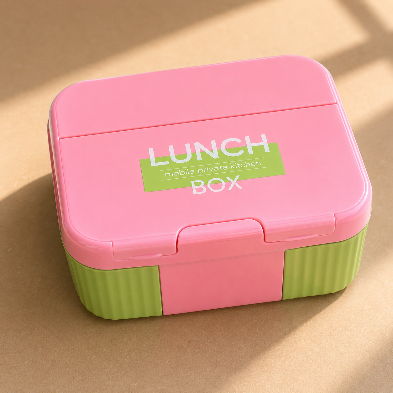 Compact Lunch Box with Built-In Cutlery